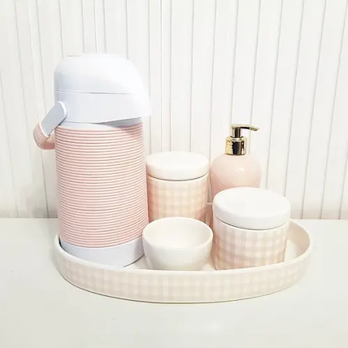 Kit Higiene Bebê Xadrez Rosa e Branco - Térm. Alinhavada