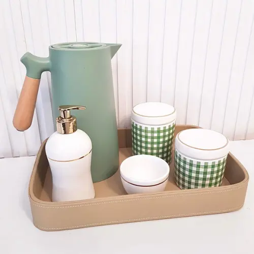 Kit Higiene Bebê Xadrez Vichy Bege e Verde c/ Filete Dourado