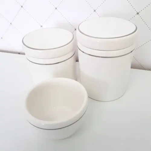 Kit Higiene Cerâmica Branca com Filete Prata - 3 Peças