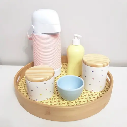 Kit Higiene Coraçõezinhos Coloridos Candy - Bandeja Palhinha