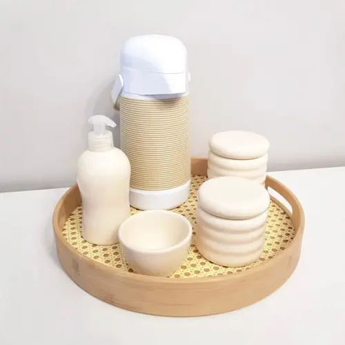 Kit Higiene Ondulado Creme e Branco - Bandeja Palhinha