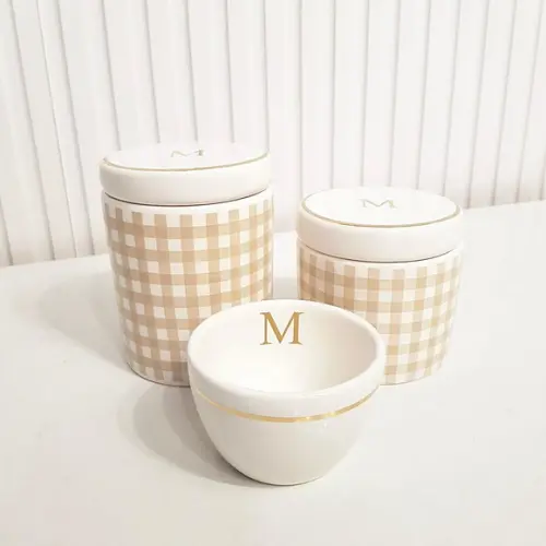 Kit Higiene Personalizado 3 Pçs Xadrez Bege Filete Dourado