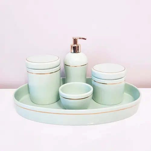 Kit Higiene Verde Bebê com Filete Dourado - Bandeja Oval