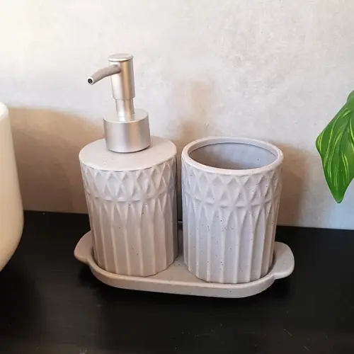 Kit Lavabo Banheiro Cinza e Prata com Bandeja e Porta-escova