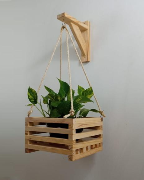 Kit Cachepô em Madeira Pinus Natural com Mão-francesa