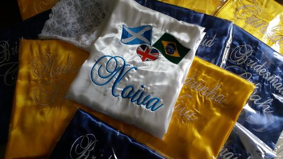 Robe com Bordado Cetim Debutante, Formanda, Madrinha, Noiva.