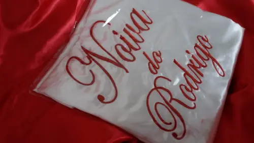Robe em Cetim Charmousse
