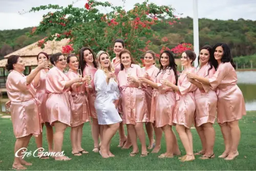Robe em Cetim Charmousse