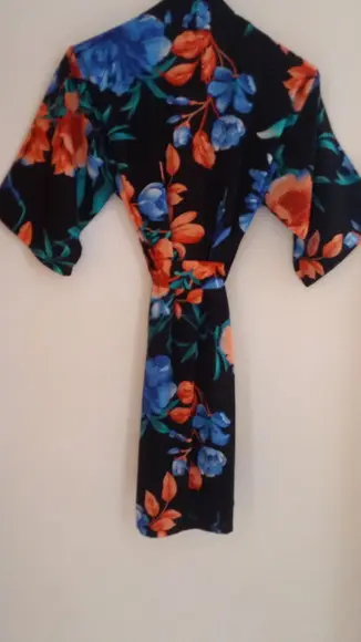Robe Estampado Floral Fundo Preto