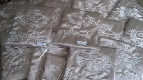 Robe Personalizado com Brasão Noiva, Madrinha Debutante