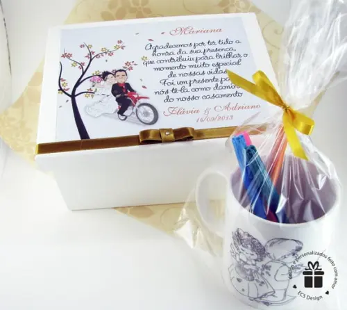 Caixa com Caneca para Pintar