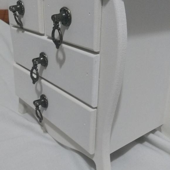Comoda- Provençal com 4 Gavetas