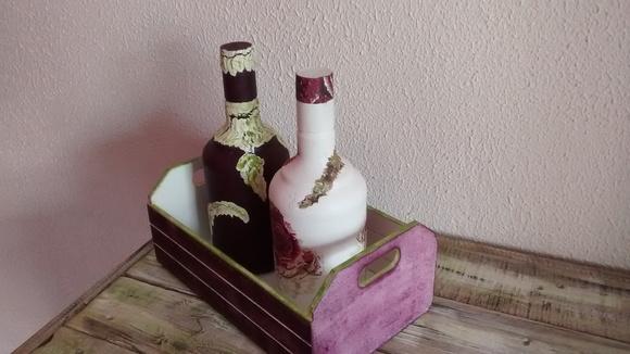 Conjunto Garrafa decorada com caixote