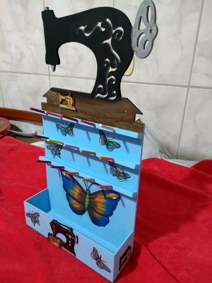 Máquina porta aviamentos Vendido