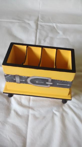 Porta Controle c/ 4 dv / Porta treco