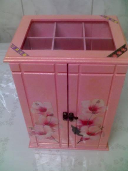 Porta Jóia Guarda Roupa rosa
