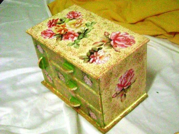Porta jóias em MDF