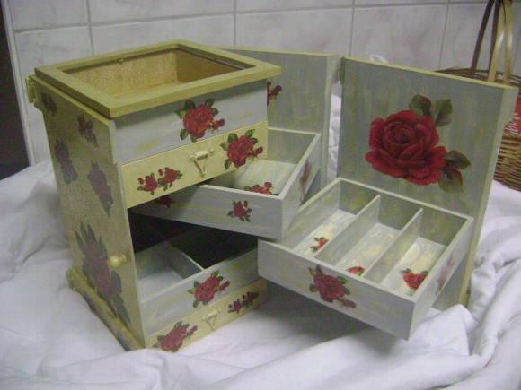 Porta Joias, Maquiagem, Oculos em MDF -