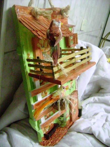Telha com arte em madeira - VENDIDA
