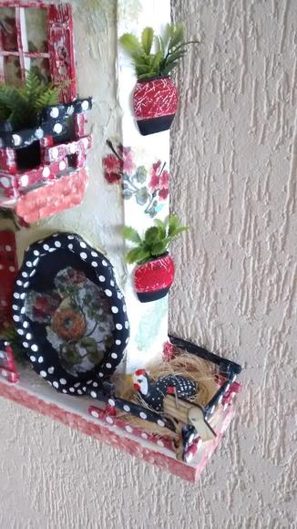 TELHA COM ARTE EM MADEIRA - vendida