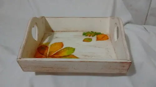 Bandeja quadrada com coração