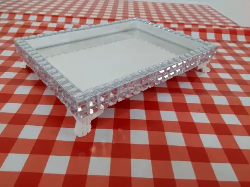 Bandeja quadrada com espelho