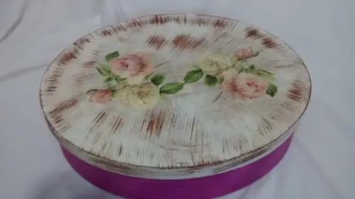 Caixa de com tampa com flores - vendido
