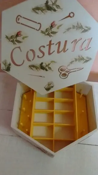 caixa de costura/aviamentos