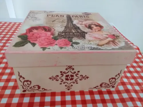 Caixa Grande com tampa Paris