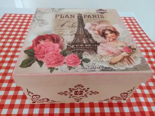 Caixa Grande com tampa Paris