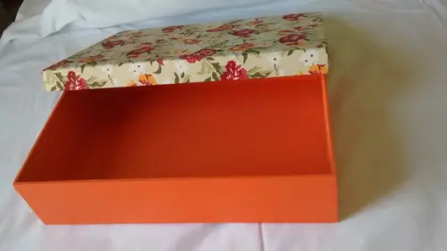 caixa para presente c/tamp-vendido