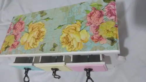 Comoda/Criado - decorada com patina 3 Gavetas