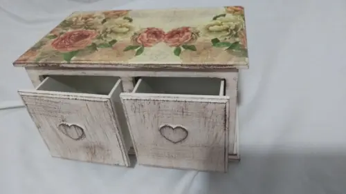 Comoda/Criado - decorada com patina 3 Gavetas