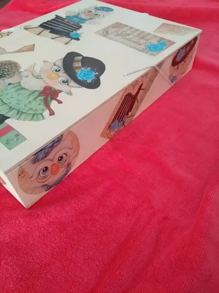 Pasta em MDF com elastico