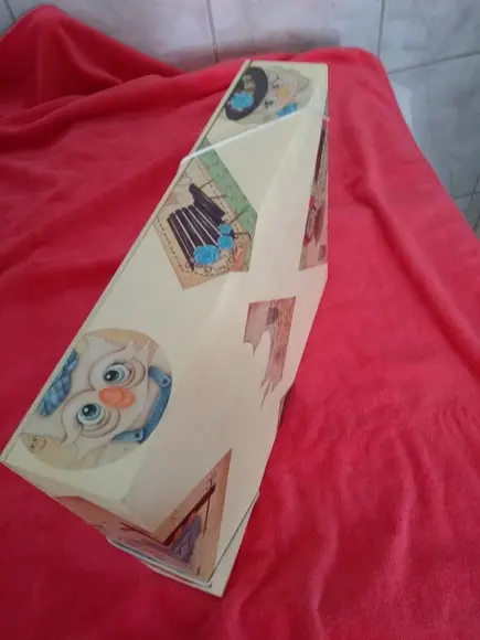 Pasta em MDF com elastico