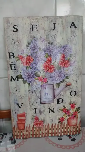 Placa decorativa em madeira
