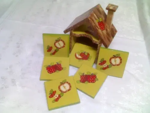 Porta Copos Casinha em pinus