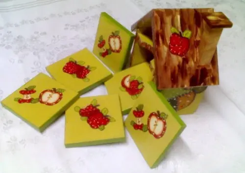 Porta Copos Casinha em pinus