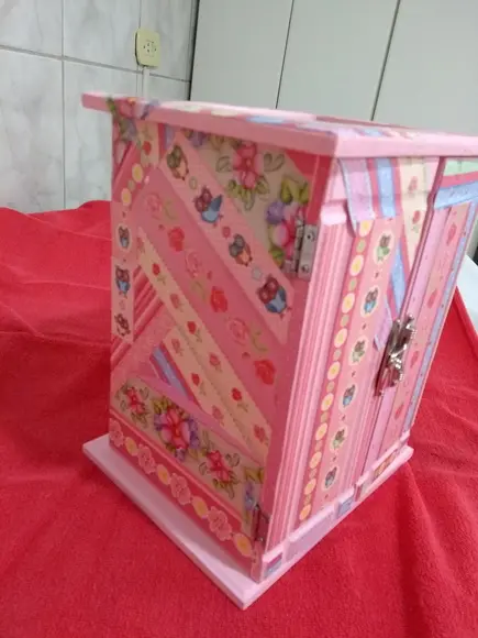 Porta Jóia Guarda Roupa