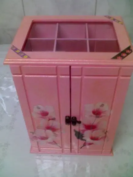 Porta Jóia Guarda Roupa rosa