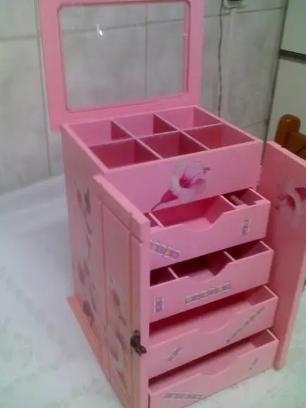 Porta Jóia Guarda Roupa rosa
