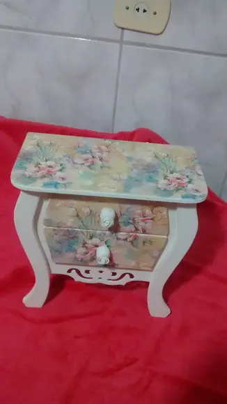 Porta Joias / Bijuterias- vendida
