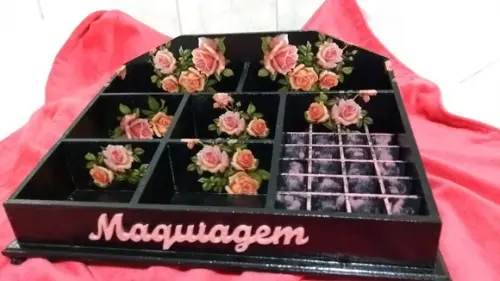 PORTA MAQUIAGEM EM MDF