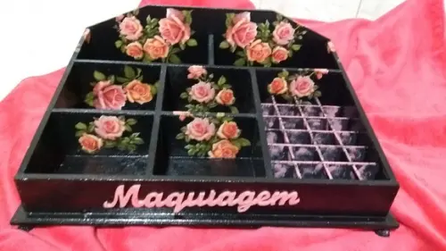 PORTA MAQUIAGEM EM MDF