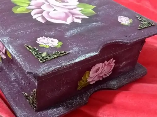 PORTA MAQUIAGEM ou porta jóias vendido