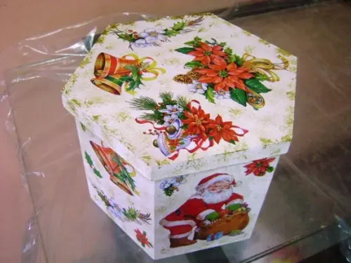 Porta panetone sextavado em MDF 500 gr