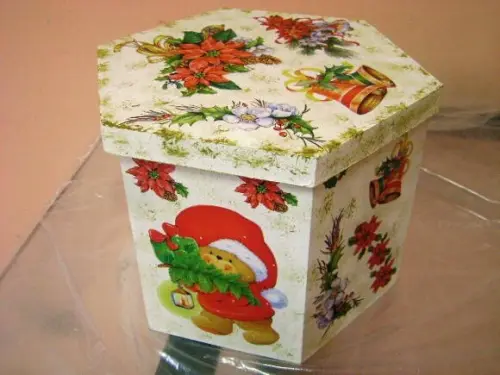 Porta panetone sextavado em MDF 500 gr