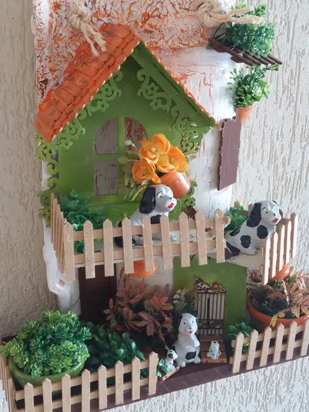 Telha com Arte em Madeira