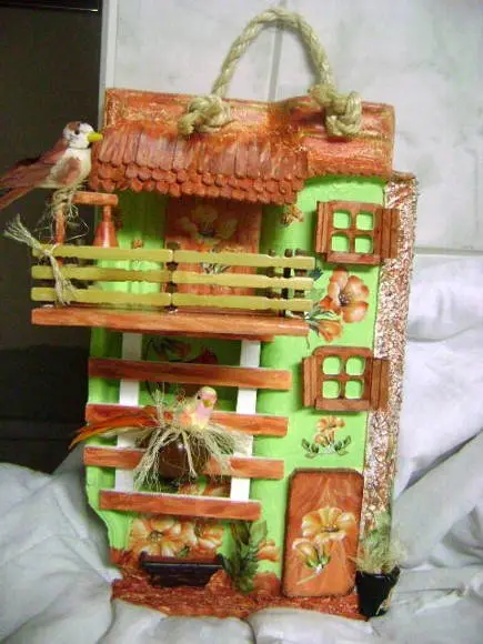 Telha com arte em madeira - VENDIDA