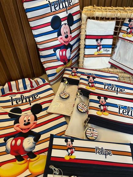 Kit Escolar Mickey .